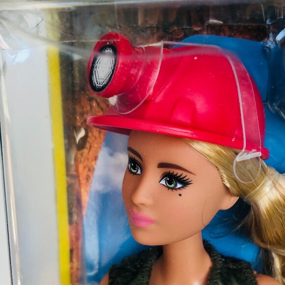 New in Box-Mattel-Barbie Careers Paleontologist Doll w/ Fossil Stone - Picture 7 of 15